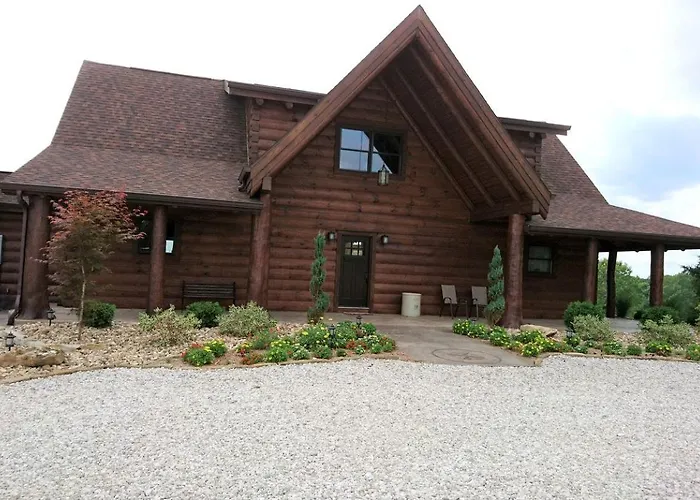 Holiday home Stunning Private Getaway With Gorgeous Fireplace Near Quincy, Illinois